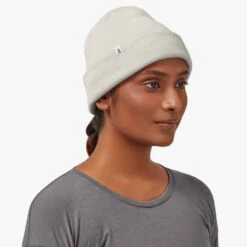 On Running On Merino Beanie -Tennis Clothing and Gear Sales 056498 222 1