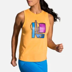 Brooks Distance Graphic Tank Women's (2020) -Tennis Clothing and Gear Sales 056801 766 1