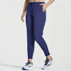 Saucony Boston Woven Pant Women's 6 Saucony Boston Woven Pant Women's -Tennis Clothing and Gear Sales 057420 sd 1
