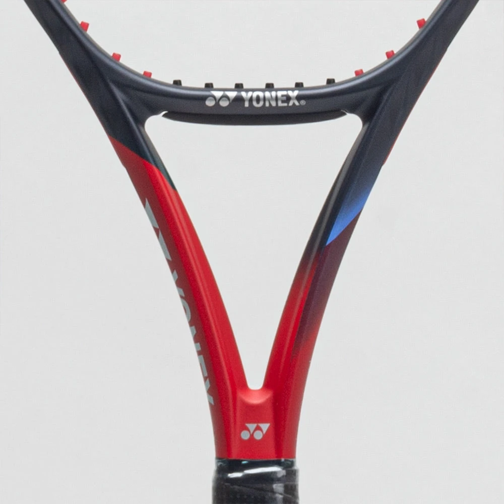 Yonex VCORE 100 300g Scarlet 2 Yonex VCORE 100 300g Scarlet - Image 2