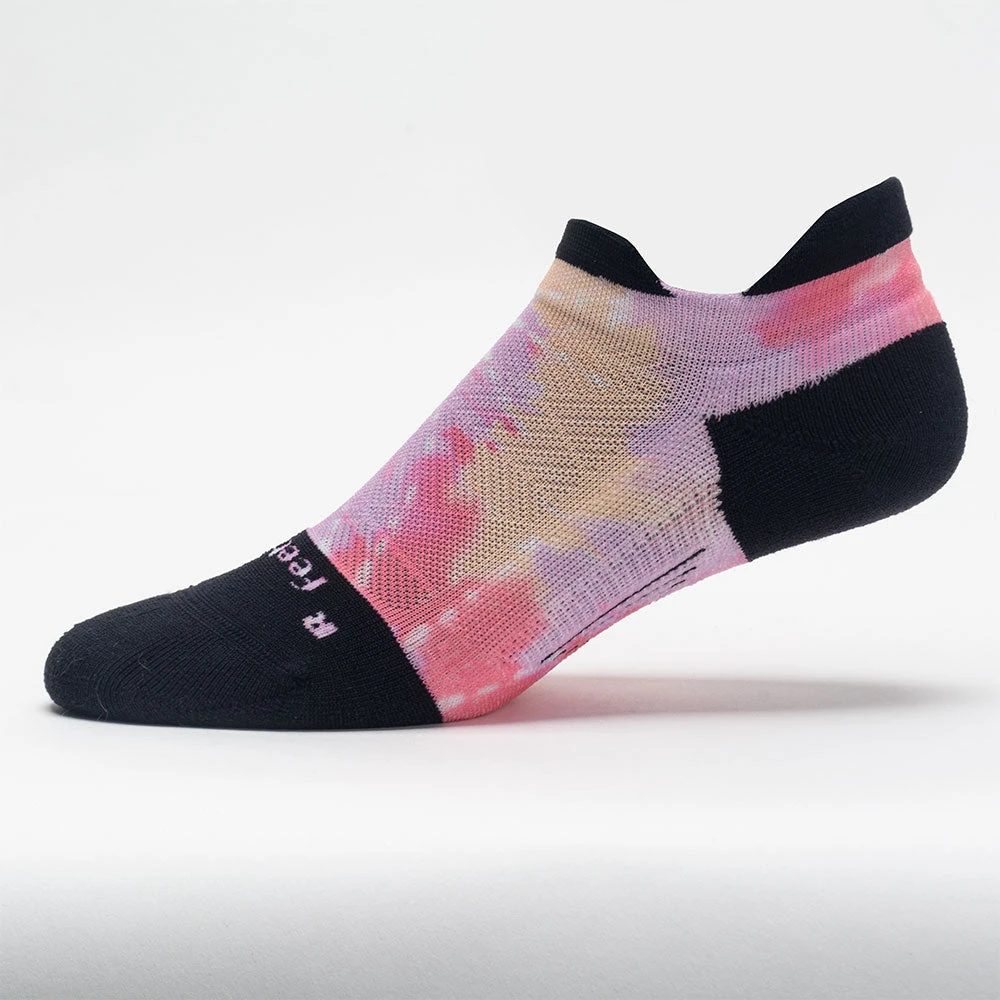 Feetures Elite Light Cushion No Show Tab Socks Tie Dye 1 Feetures Elite Light Cushion No Show Tab Socks Tie Dye